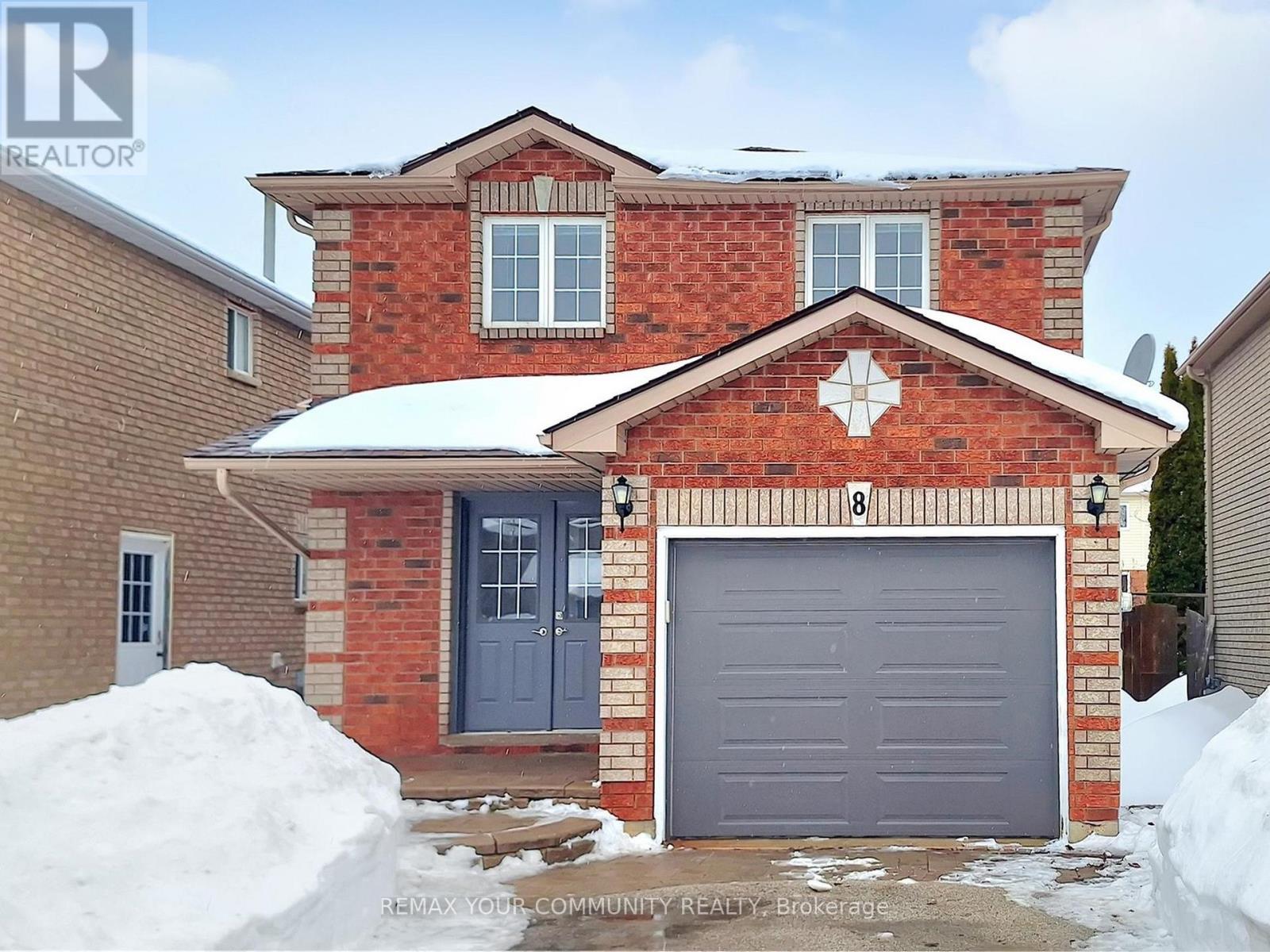 8 SRIGLEY STREET, Barrie, Ontario