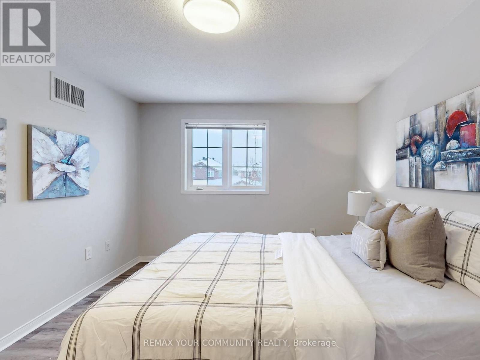 8 Srigley Street, Barrie, Ontario  L4N 0L9 - Photo 16 - S12805718