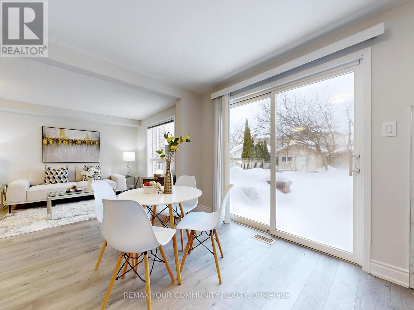 8 Srigley Street, Barrie, Ontario  L4N 0L9 - Photo 9 - S12805718