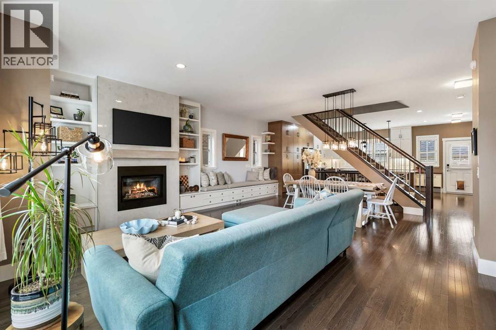 96 Beny-Sur-Mer Road Sw, Calgary, Alberta  T3E 7A2 - Photo 4 - A2284786