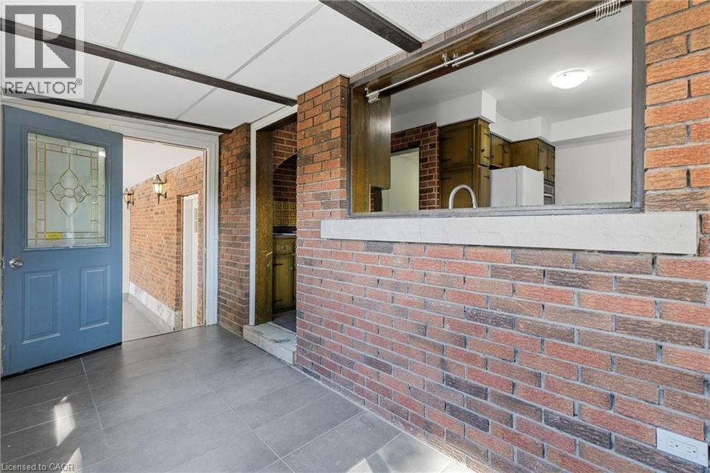 585 Fifth Road E, Stoney Creek, Ontario  L8J 3K9 - Photo 29 - 40806698