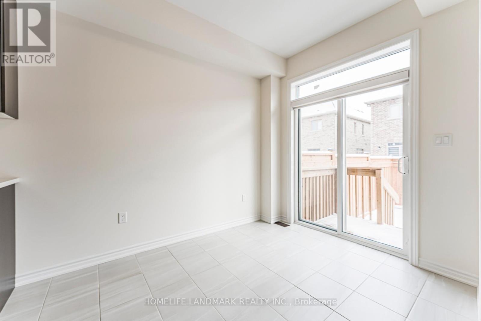 85 Jonkman Boulevard, Bradford West Gwillimbury, Ontario  L3Z 4J9 - Photo 12 - N12808598