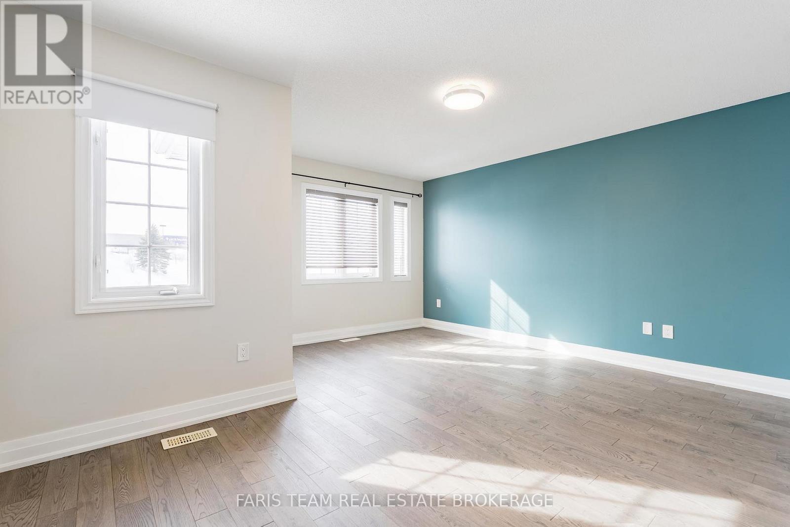 104 Stanley Street, Barrie, Ontario  L4M 6V5 - Photo 15 - S12808604