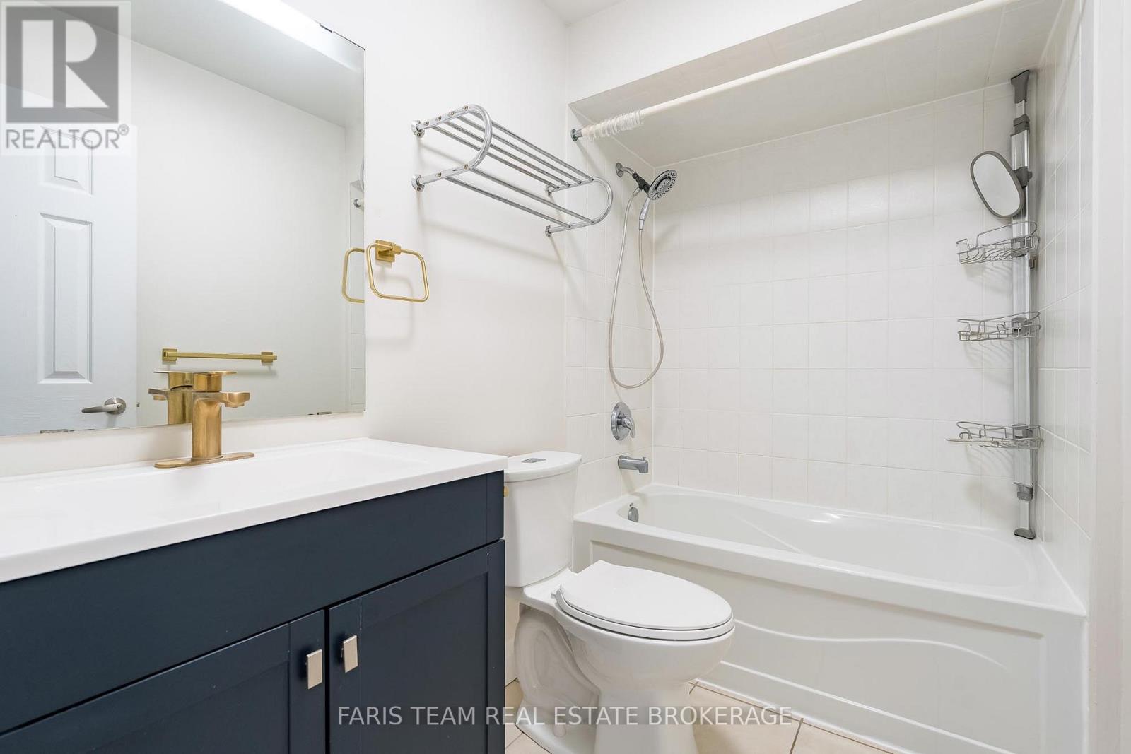 104 Stanley Street, Barrie, Ontario  L4M 6V5 - Photo 22 - S12808604