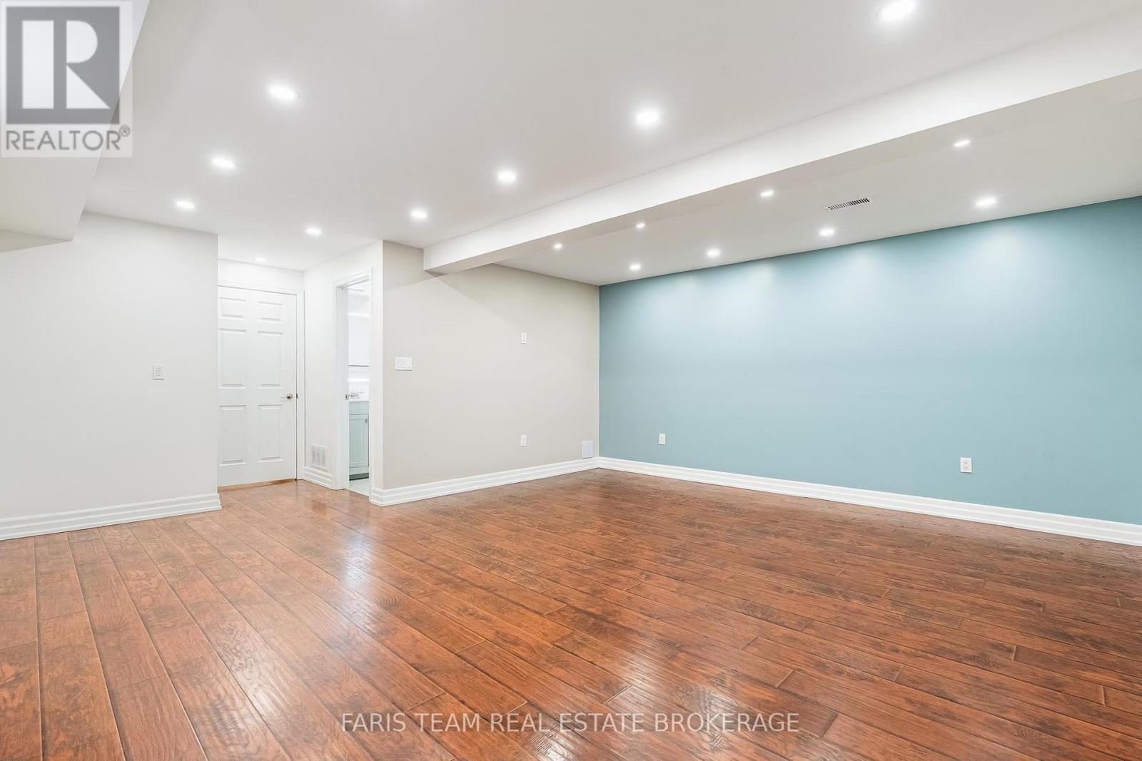 104 Stanley Street, Barrie, Ontario  L4M 6V5 - Photo 26 - S12808604