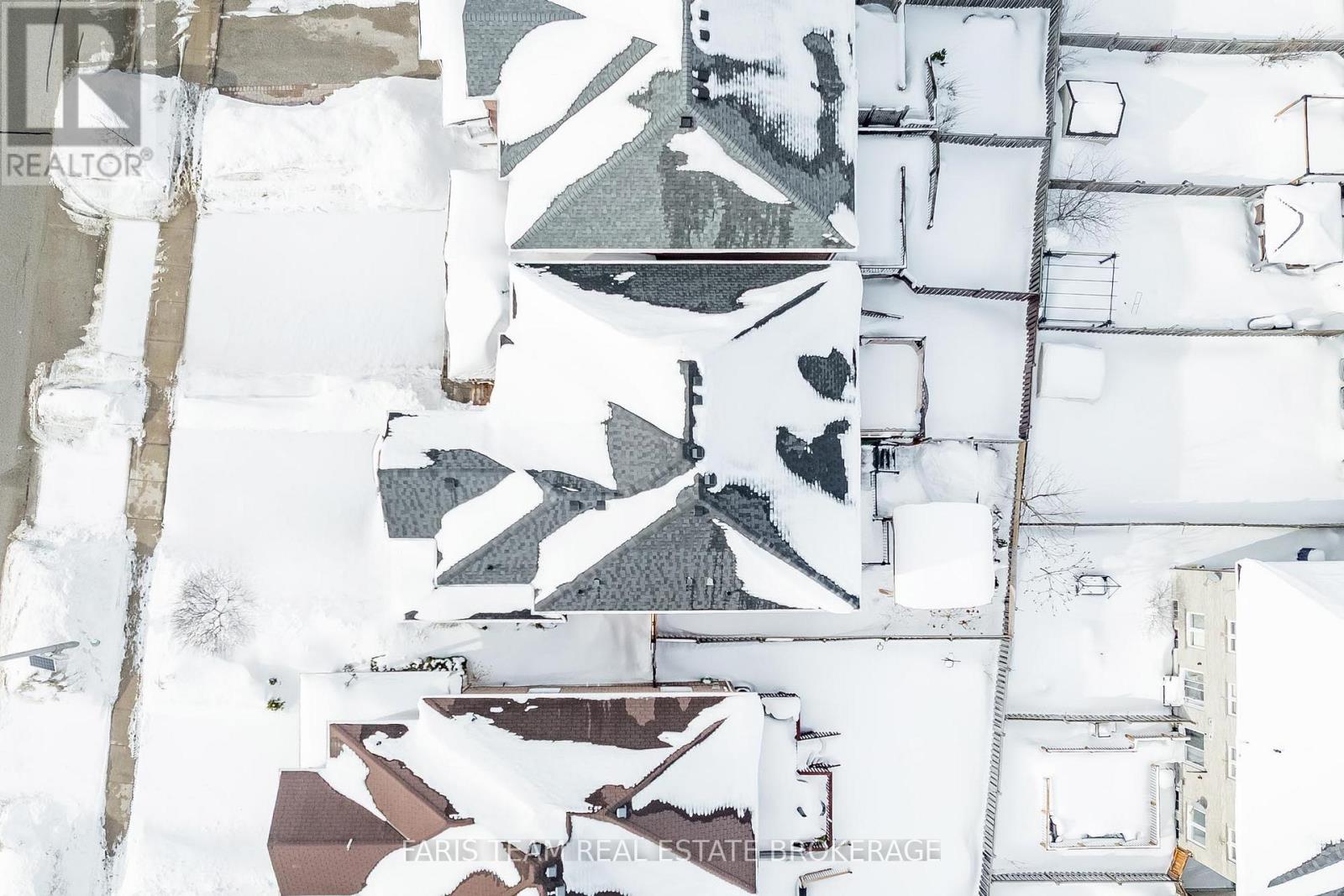 104 Stanley Street, Barrie, Ontario  L4M 6V5 - Photo 33 - S12808604