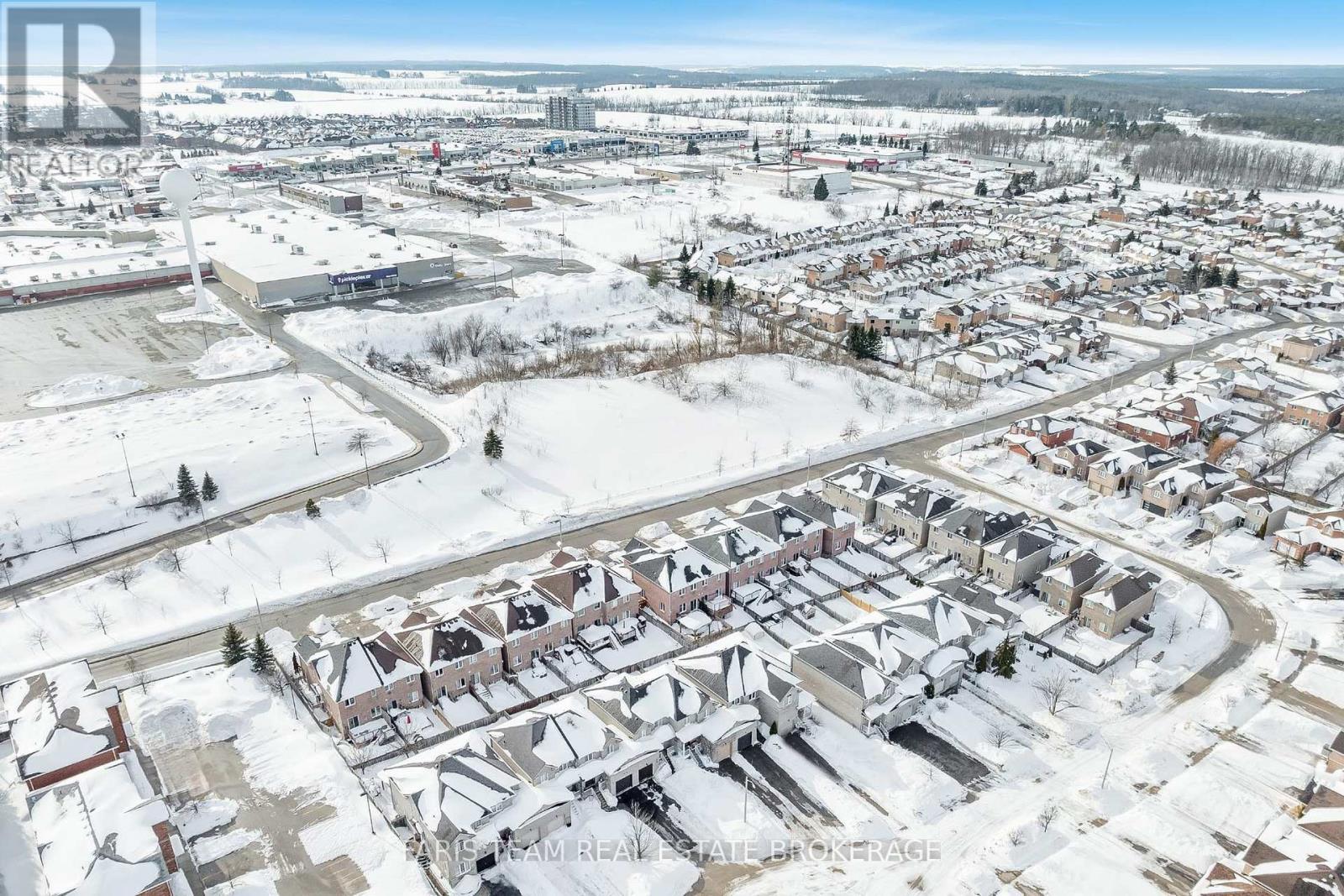 104 Stanley Street, Barrie, Ontario  L4M 6V5 - Photo 35 - S12808604