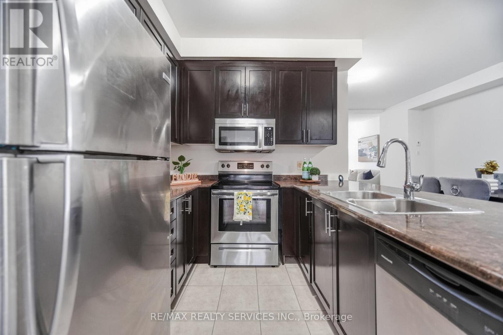 264 Inspire Boulevard, Brampton, Ontario  L6R 3X9 - Photo 16 - W12808594