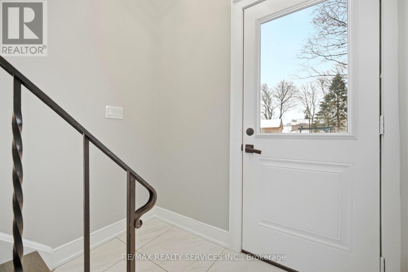 6037 Old Church Road, Caledon, Ontario  L7C 1H8 - Photo 28 - W12808600