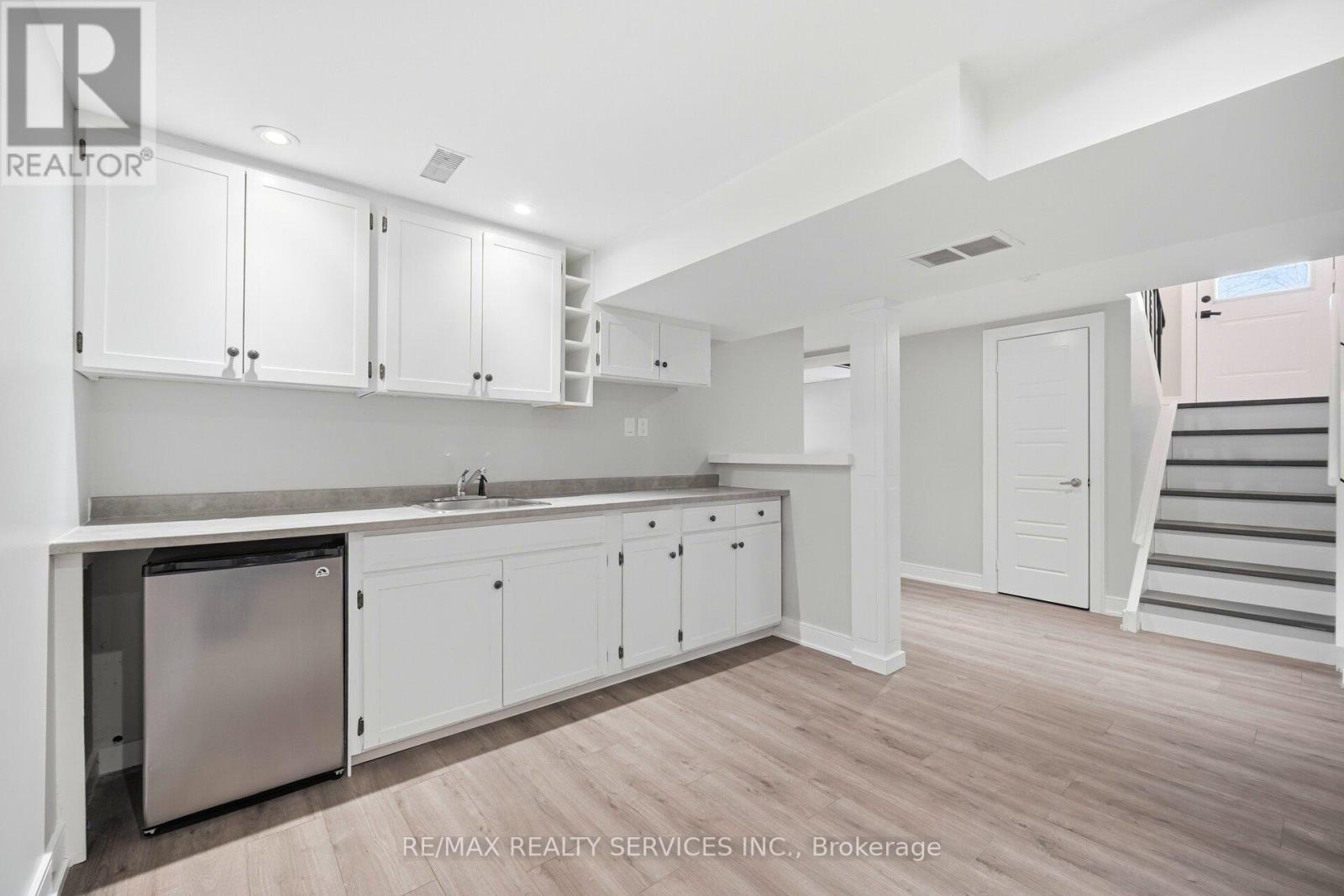 6037 Old Church Road, Caledon, Ontario  L7C 1H8 - Photo 35 - W12808600