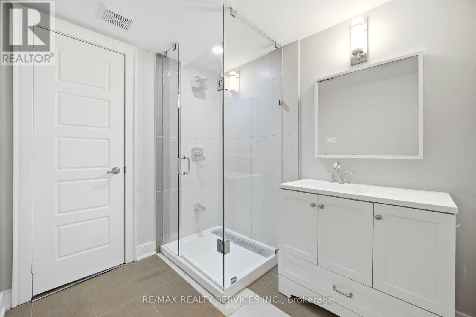 6037 Old Church Road, Caledon, Ontario  L7C 1H8 - Photo 45 - W12808600