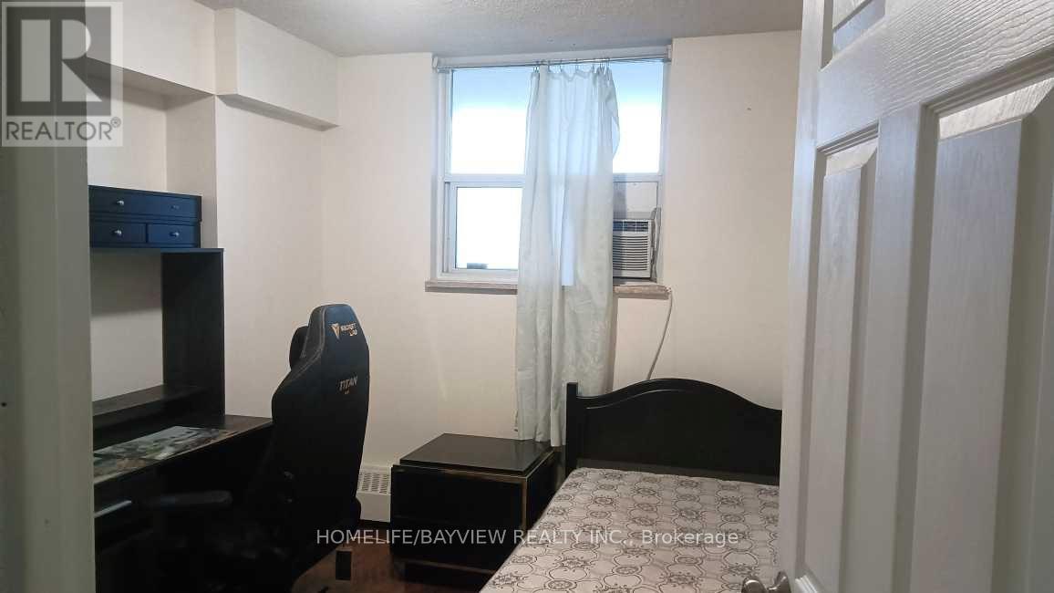 2213 - 390 Dixon Road, Toronto, Ontario  M9R 1T4 - Photo 10 - W12806456