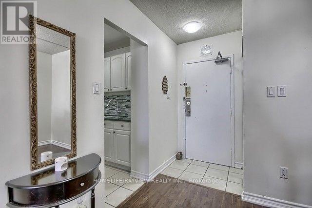 2213 - 390 Dixon Road, Toronto, Ontario  M9R 1T4 - Photo 3 - W12806456