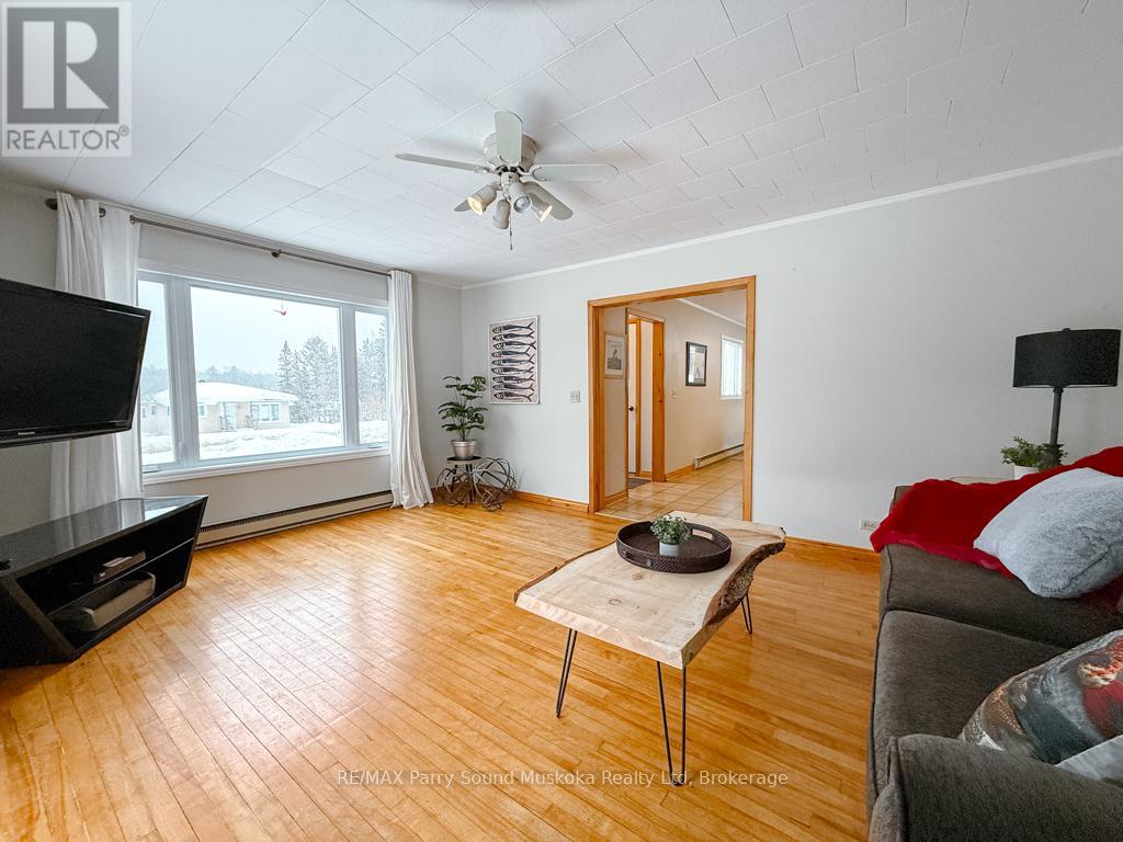 4 Butler Street, Whitestone, Ontario  P0A 1G0 - Photo 11 - X12808620