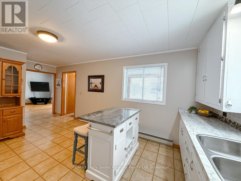 4 Butler Street, Whitestone, Ontario  P0A 1G0 - Photo 7 - X12808620