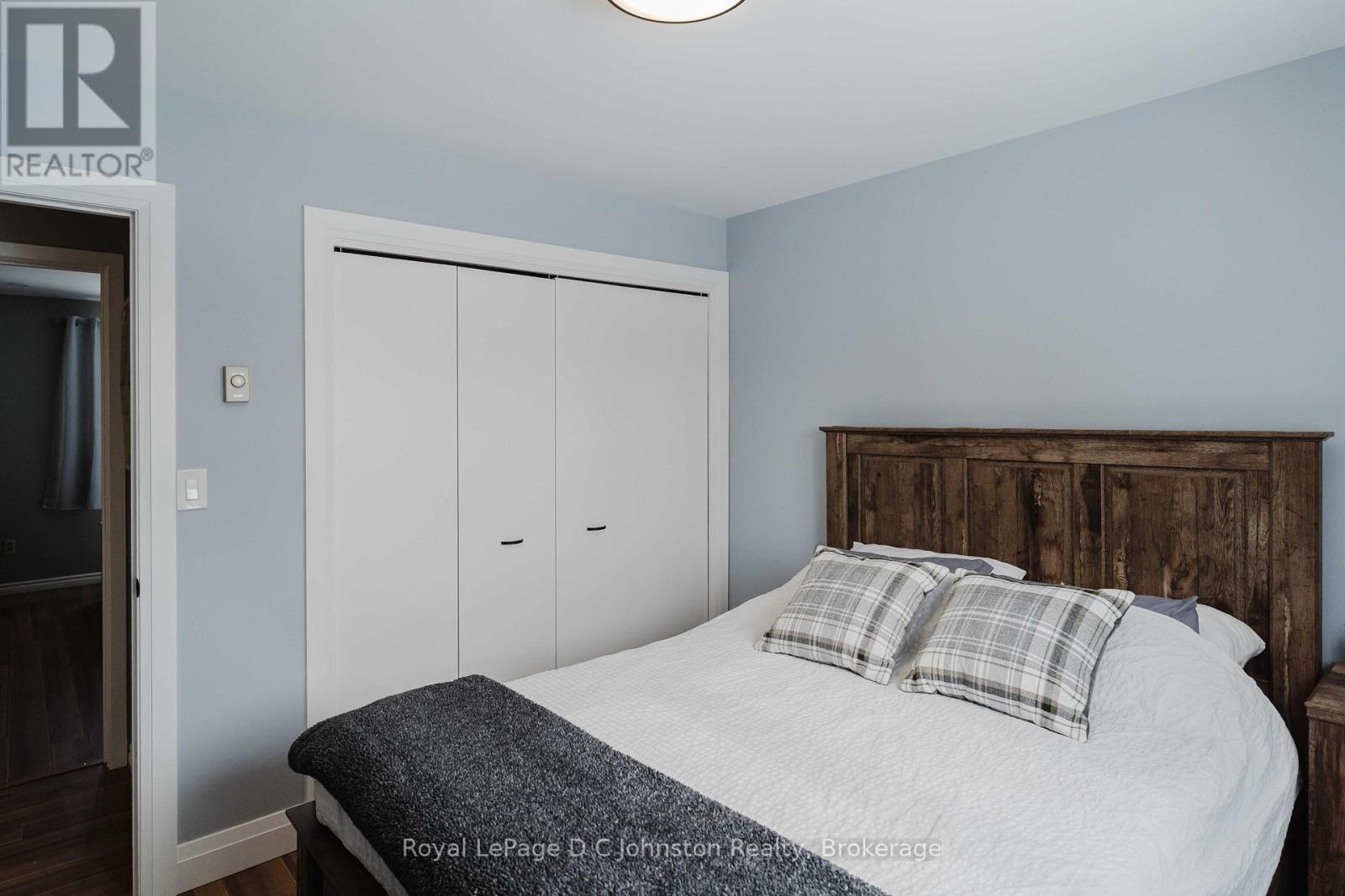 33 Alice Street, South Bruce Peninsula, Ontario  N0H 1A0 - Photo 21 - X12808642