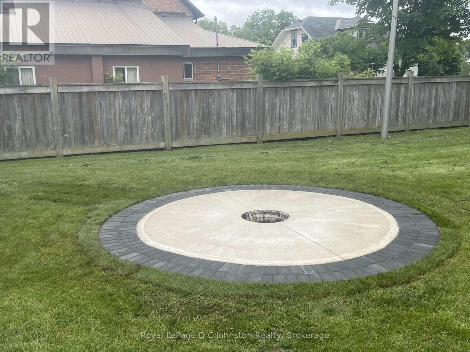 33 Alice Street, South Bruce Peninsula, Ontario  N0H 1A0 - Photo 41 - X12808642