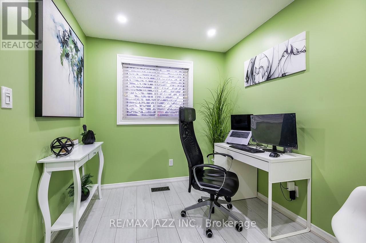 33 Mossgrove Court, Clarington, Ontario  L1E 1P4 - Photo 15 - E12808656