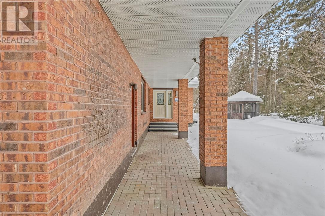 2201 Lee Valley Road, Espanola, Ontario  P5E 1P7 - Photo 6 - 2126462