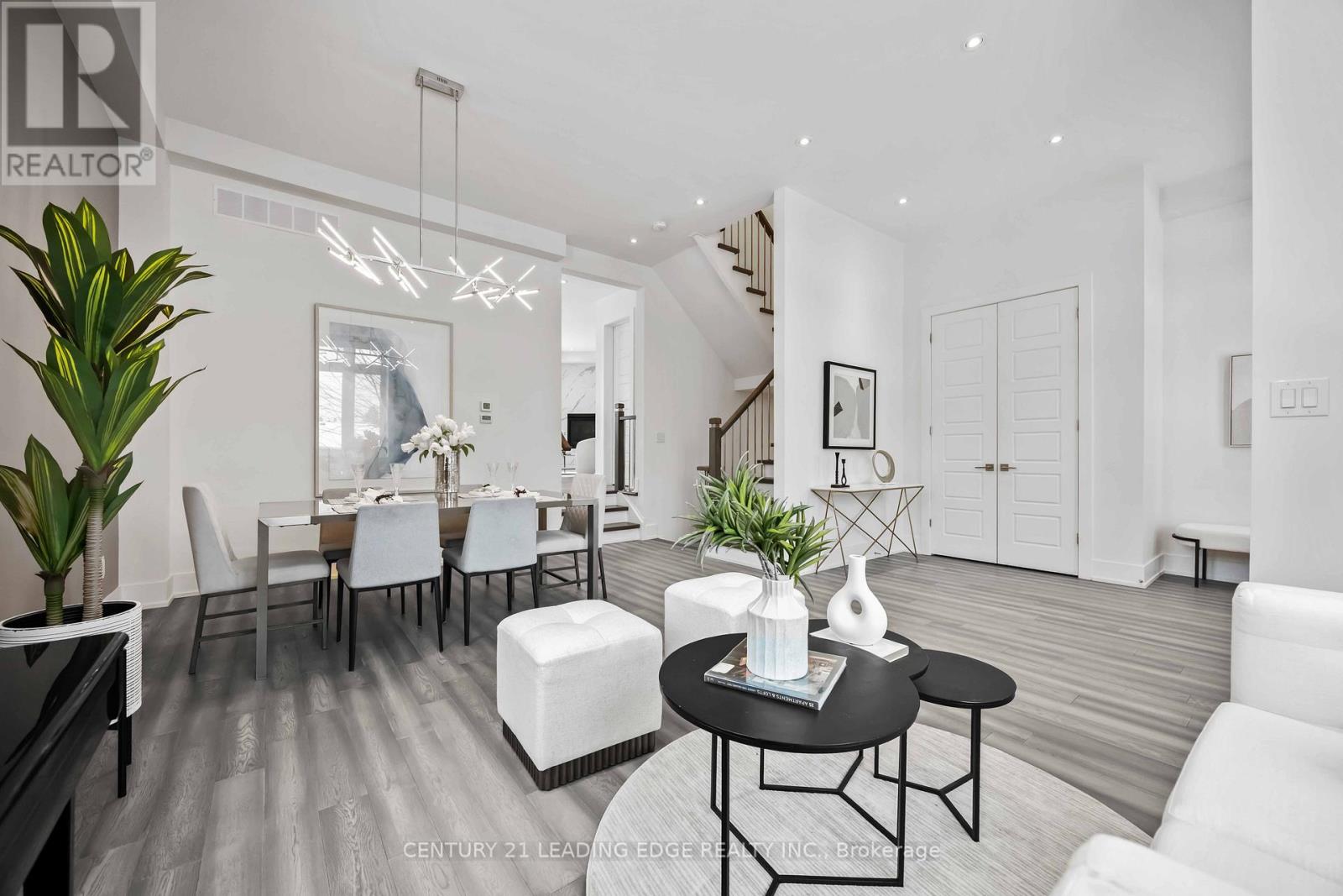 43 Glenburn Avenue, Toronto, Ontario  M4B 2X4 - Photo 11 - E12808632