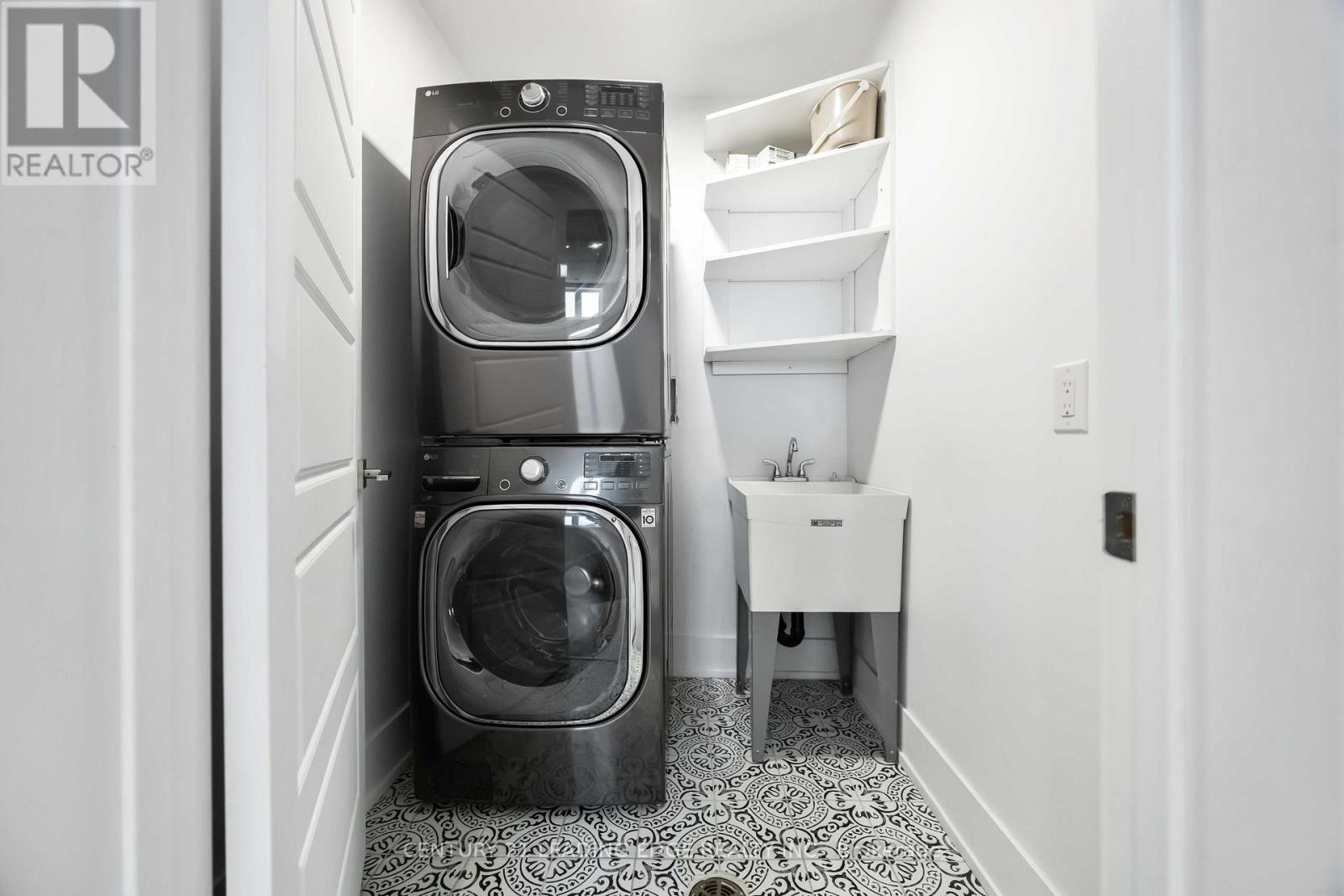 43 Glenburn Avenue, Toronto, Ontario  M4B 2X4 - Photo 41 - E12808632