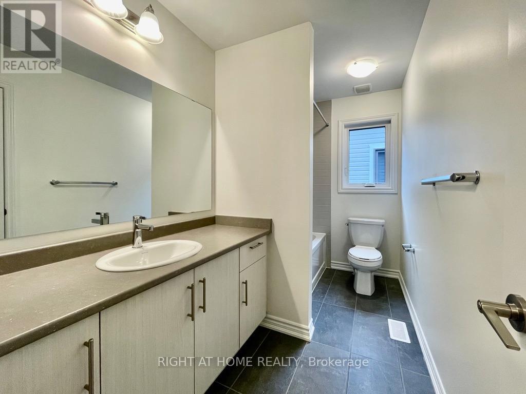 62 Gemini Drive, Barrie, Ontario  L9J 0P8 - Photo 15 - S12808634