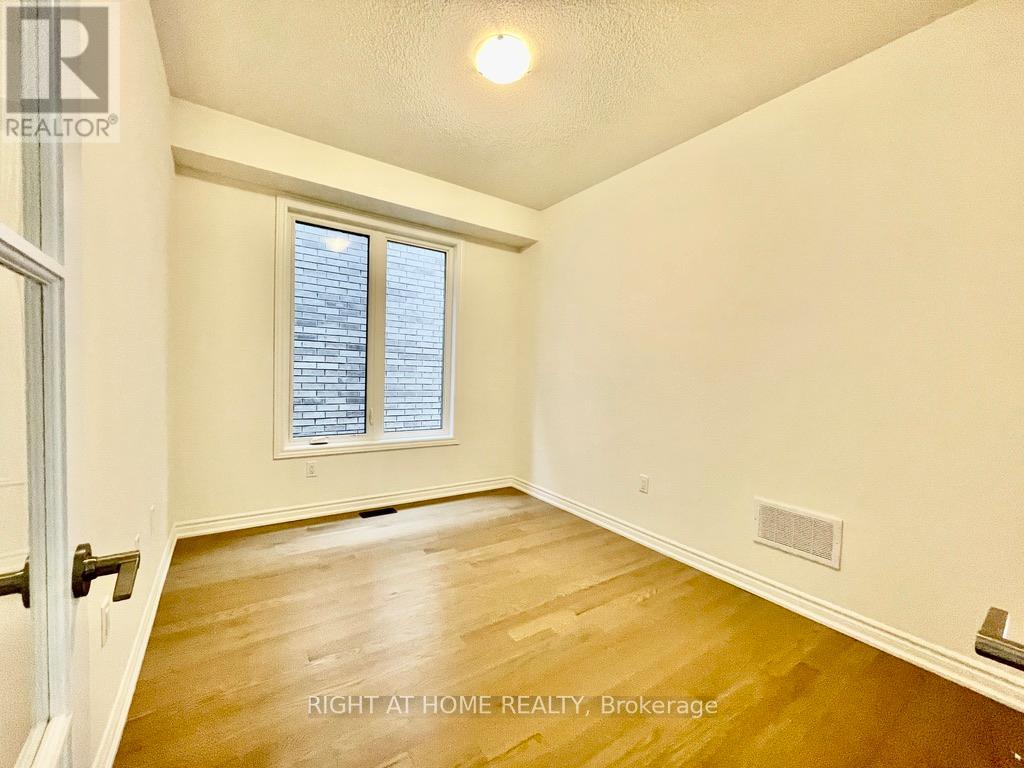 62 Gemini Drive, Barrie, Ontario  L9J 0P8 - Photo 7 - S12808634