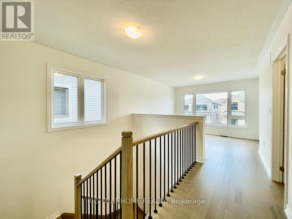 62 Gemini Drive, Barrie, Ontario  L9J 0P8 - Photo 9 - S12808634