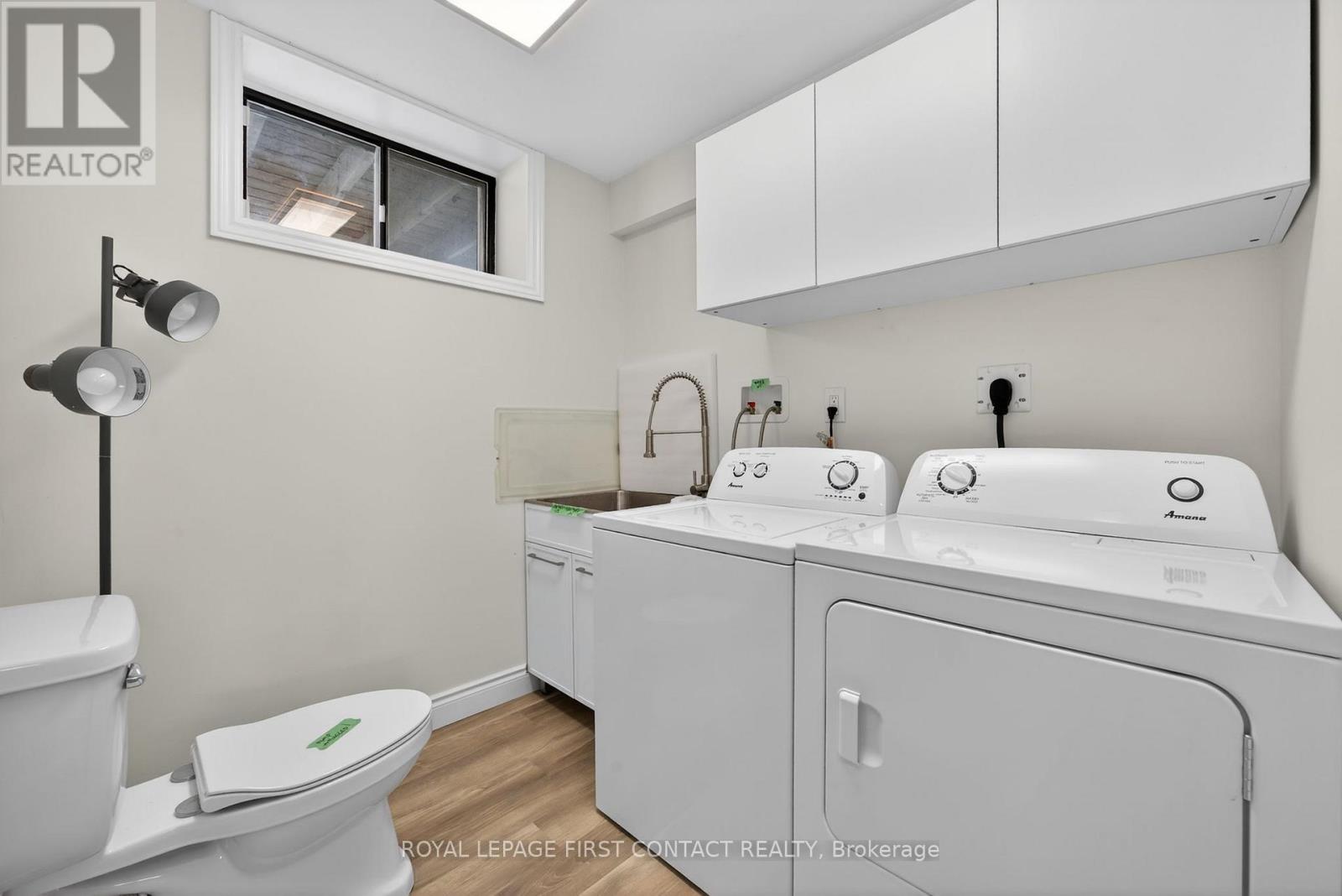 4 Wallis Street, Oro-Medonte (Warminister), Ontario  L0K 2G0 - Photo 33 - S12808638