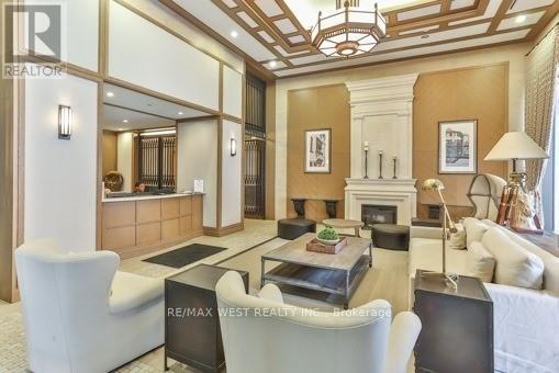 341 - 36 Via Bagnato Avenue, Toronto, Ontario  M6A 0B7 - Photo 6 - W12808648