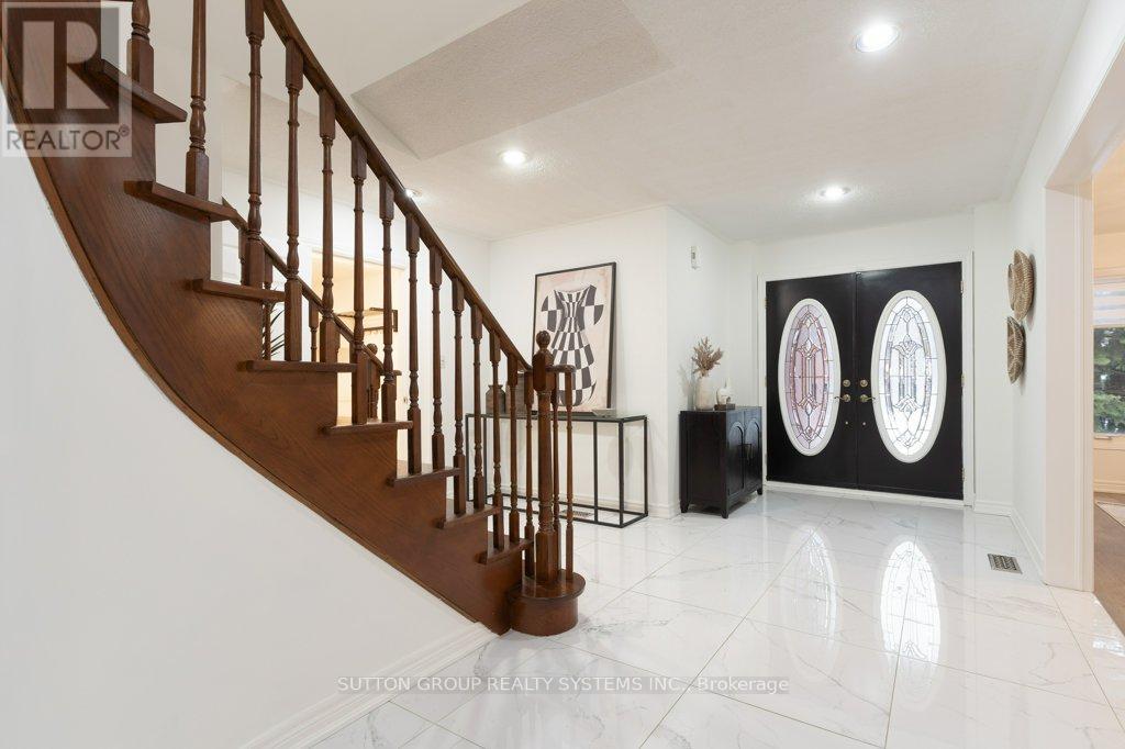 2957 Caradoc Lane, Oakville, Ontario  L6J 6V6 - Photo 23 - W12808654