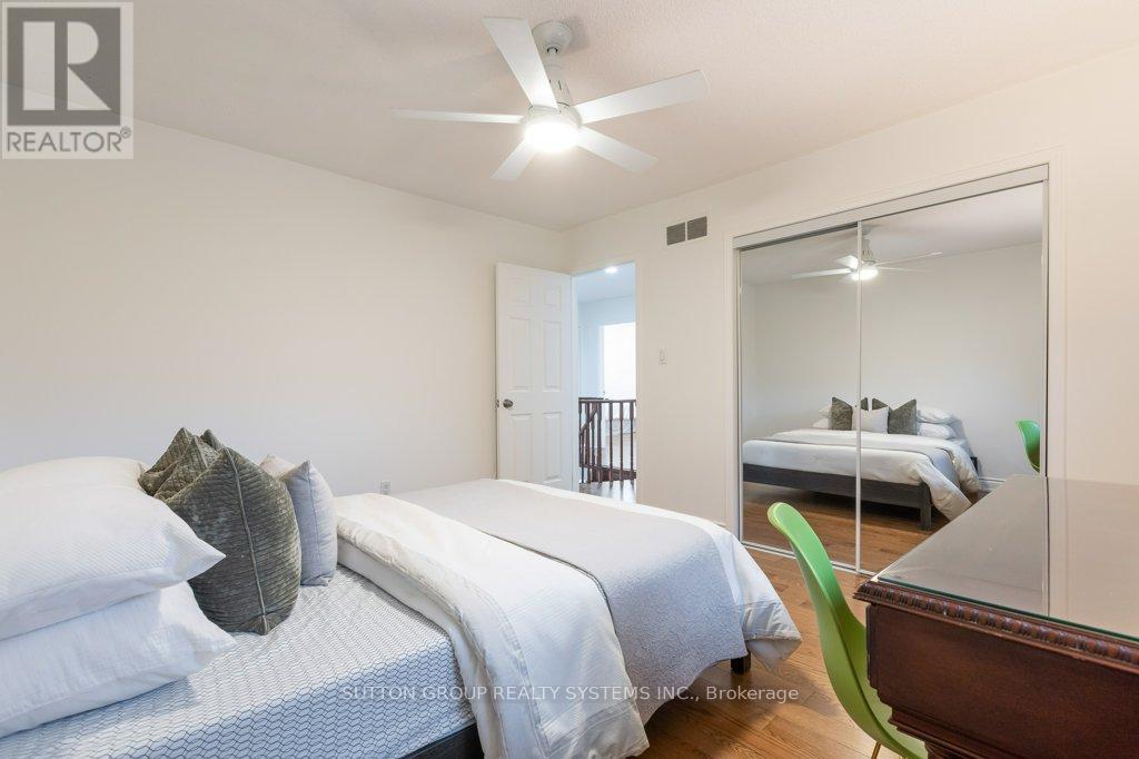 2957 Caradoc Lane, Oakville, Ontario  L6J 6V6 - Photo 33 - W12808654