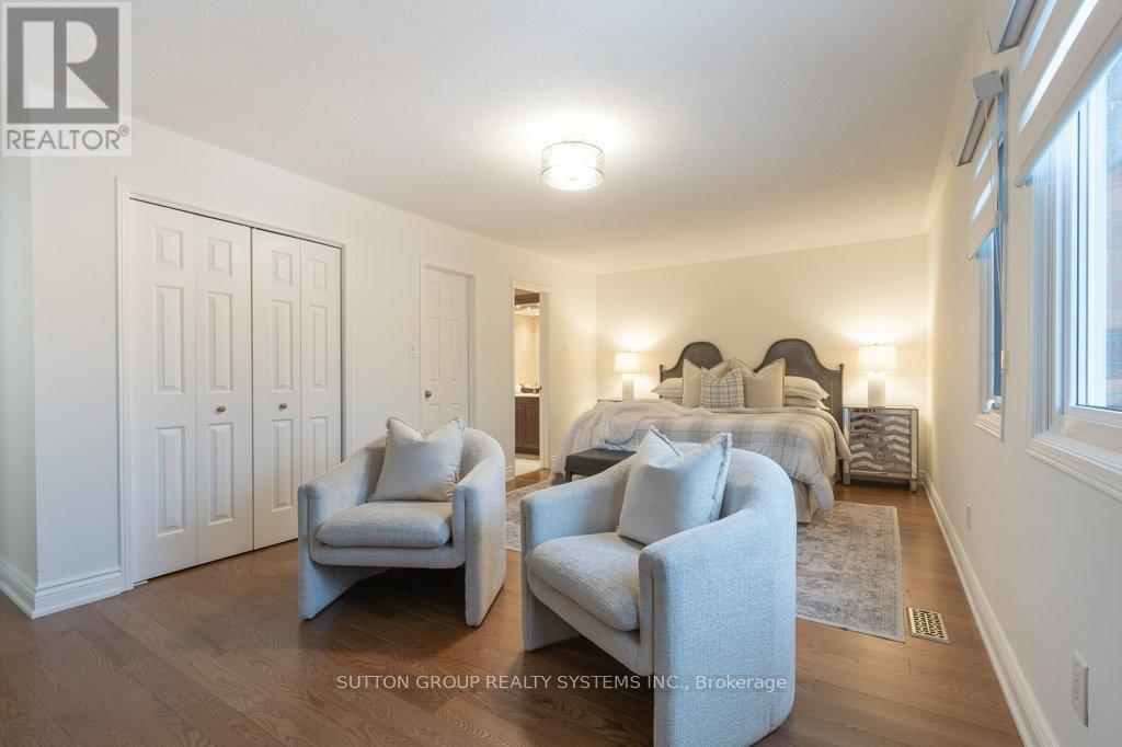 2957 Caradoc Lane, Oakville, Ontario  L6J 6V6 - Photo 37 - W12808654