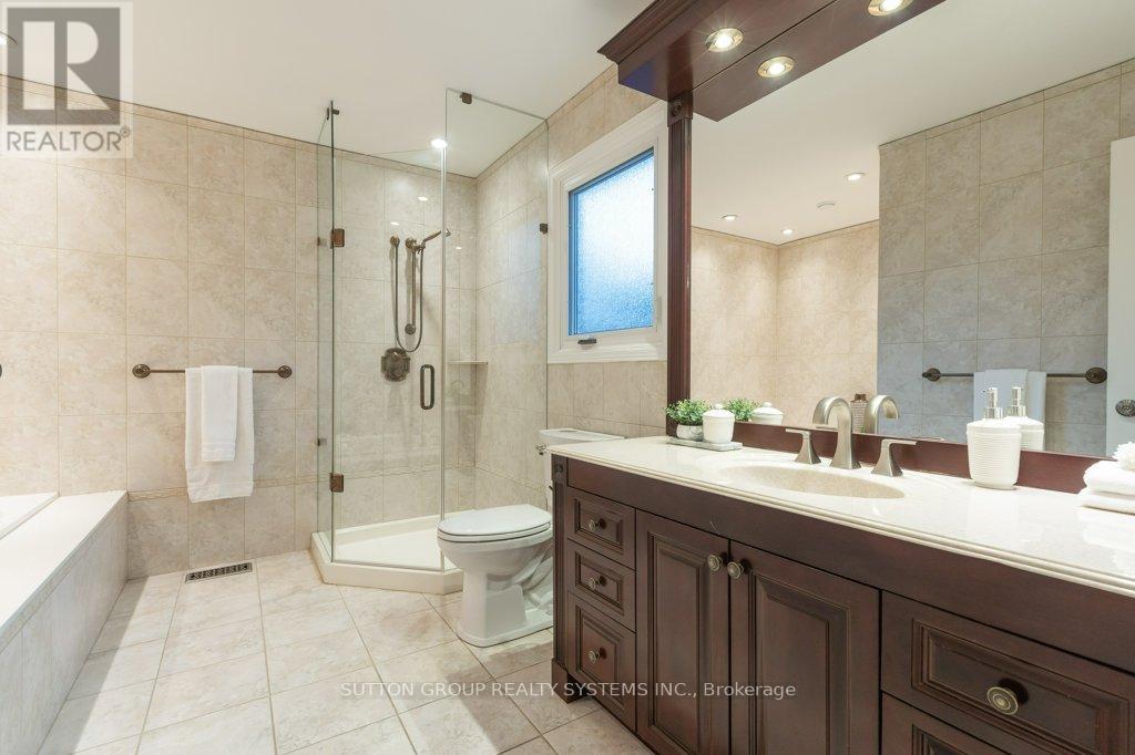 2957 Caradoc Lane, Oakville, Ontario  L6J 6V6 - Photo 40 - W12808654