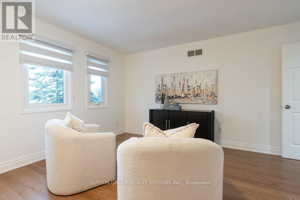 2957 Caradoc Lane, Oakville, Ontario  L6J 6V6 - Photo 43 - W12808654