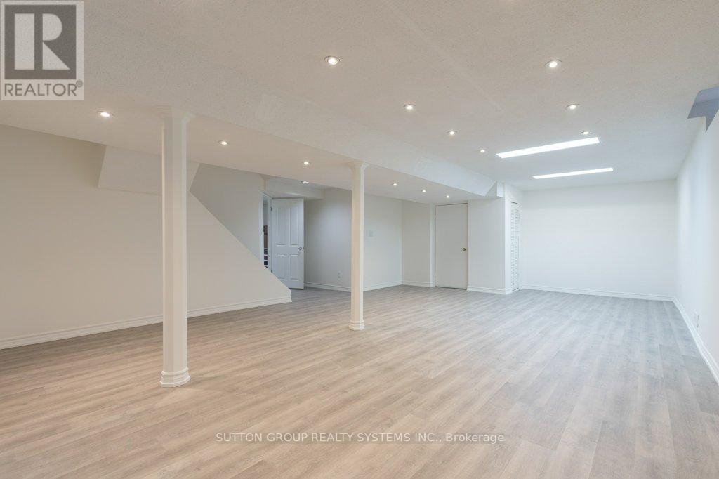 2957 Caradoc Lane, Oakville, Ontario  L6J 6V6 - Photo 45 - W12808654