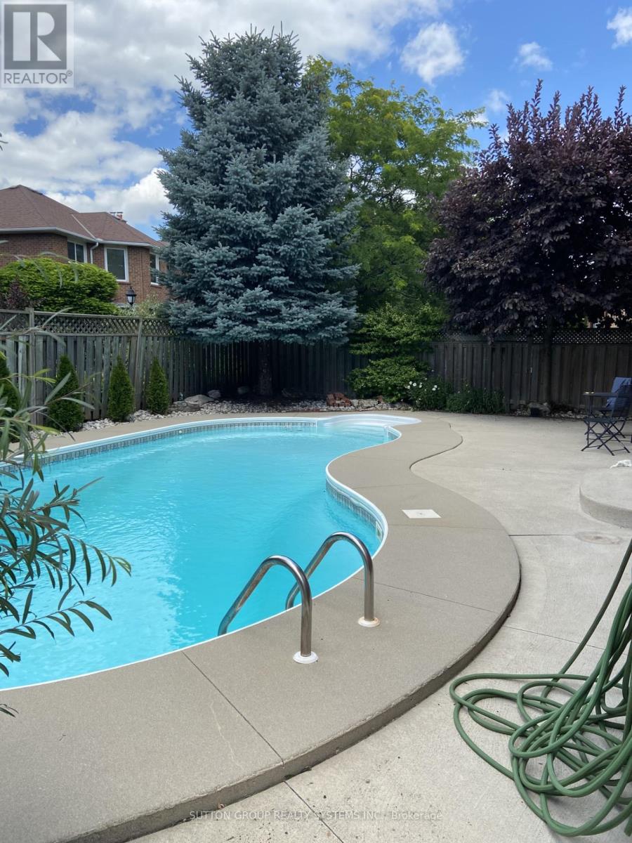 2957 Caradoc Lane, Oakville, Ontario  L6J 6V6 - Photo 47 - W12808654