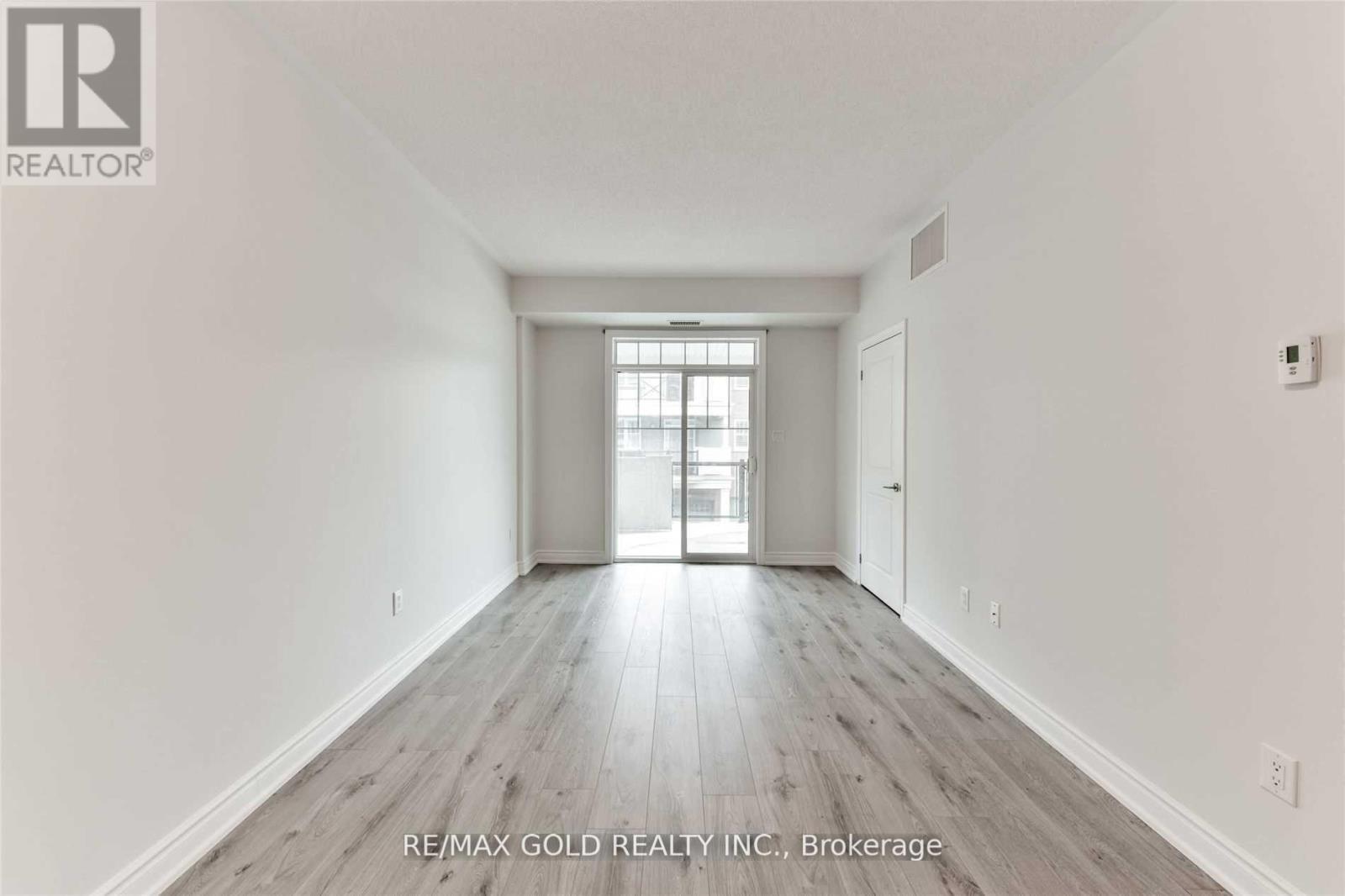 212 - 263 Georgian Drive, Oakville, Ontario  L6H 0L2 - Photo 9 - W12808664