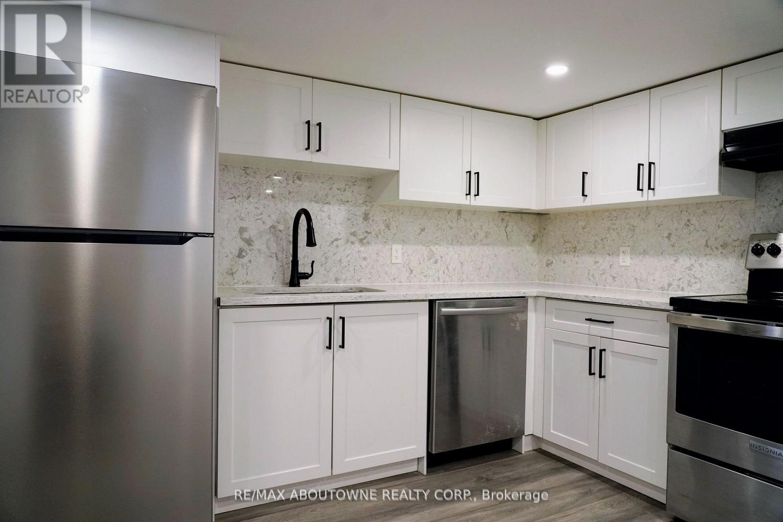 Lower - 93 East 31st Street, Hamilton, Ontario  L8V 3N9 - Photo 3 - X12808626