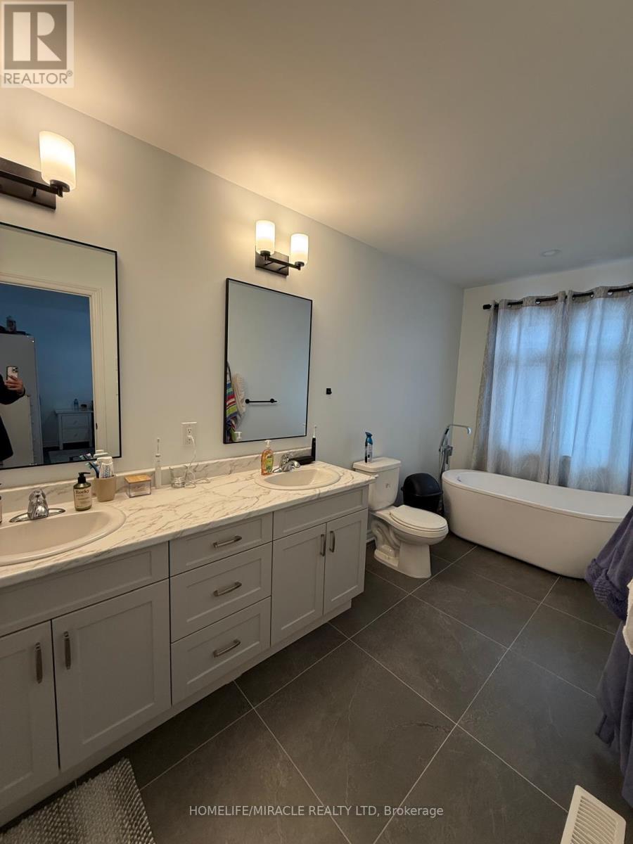 132 Creighton Drive, Loyalist, Ontario  K0H 2H0 - Photo 21 - X12808630