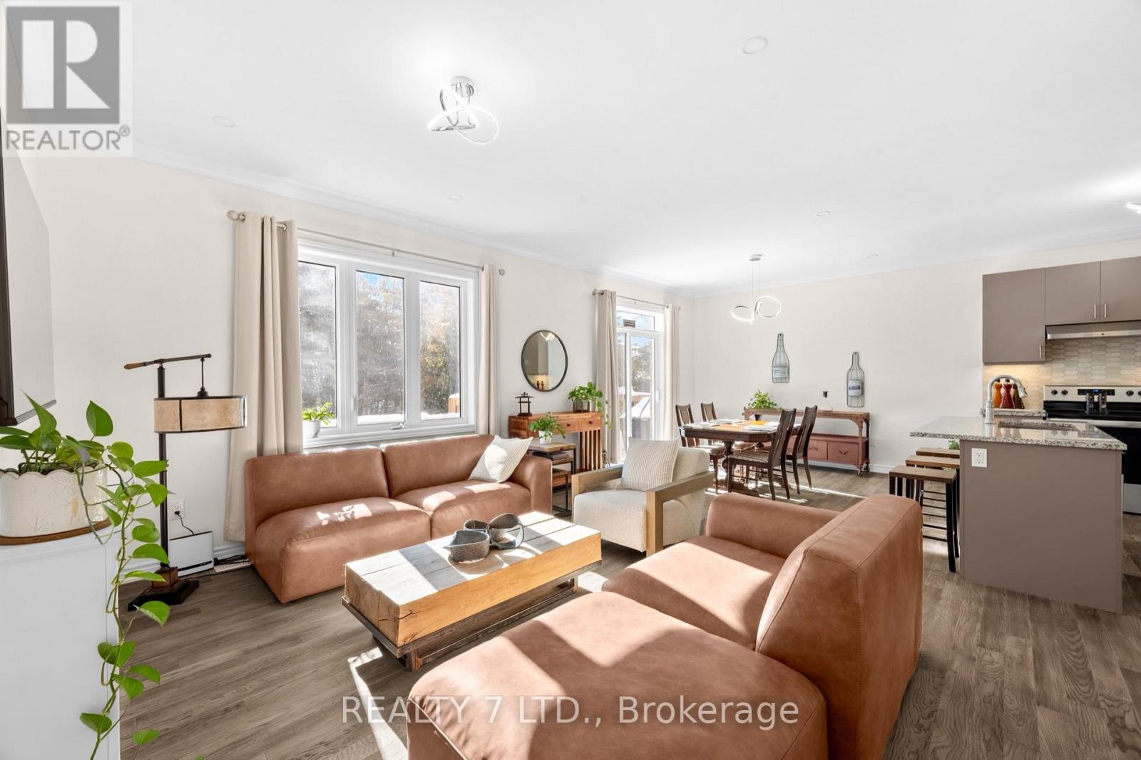 31 Hillcroft Way, Kawartha Lakes, Ontario  K0M 1A0 - Photo 11 - X12808666