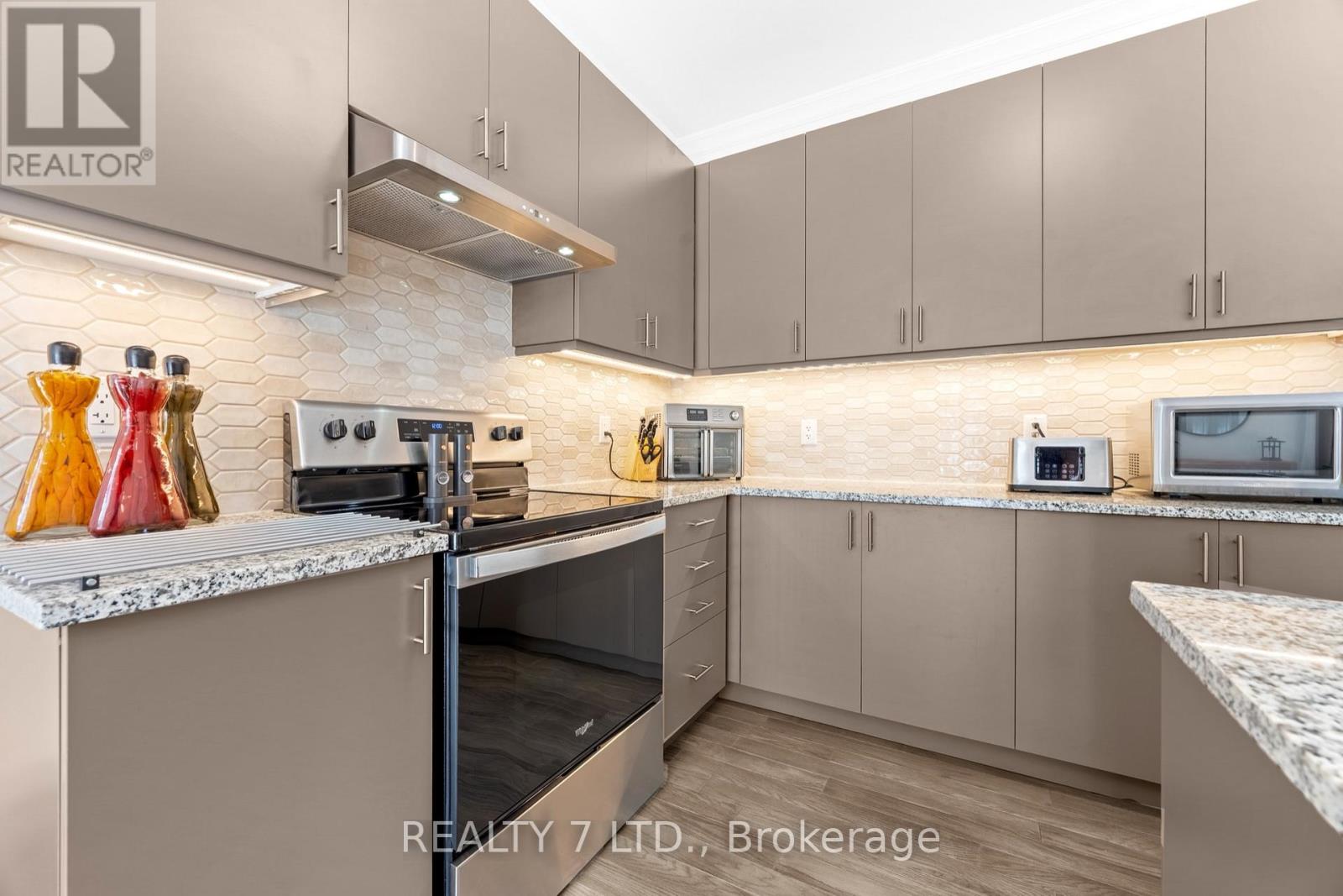 31 Hillcroft Way, Kawartha Lakes, Ontario  K0M 1A0 - Photo 16 - X12808666