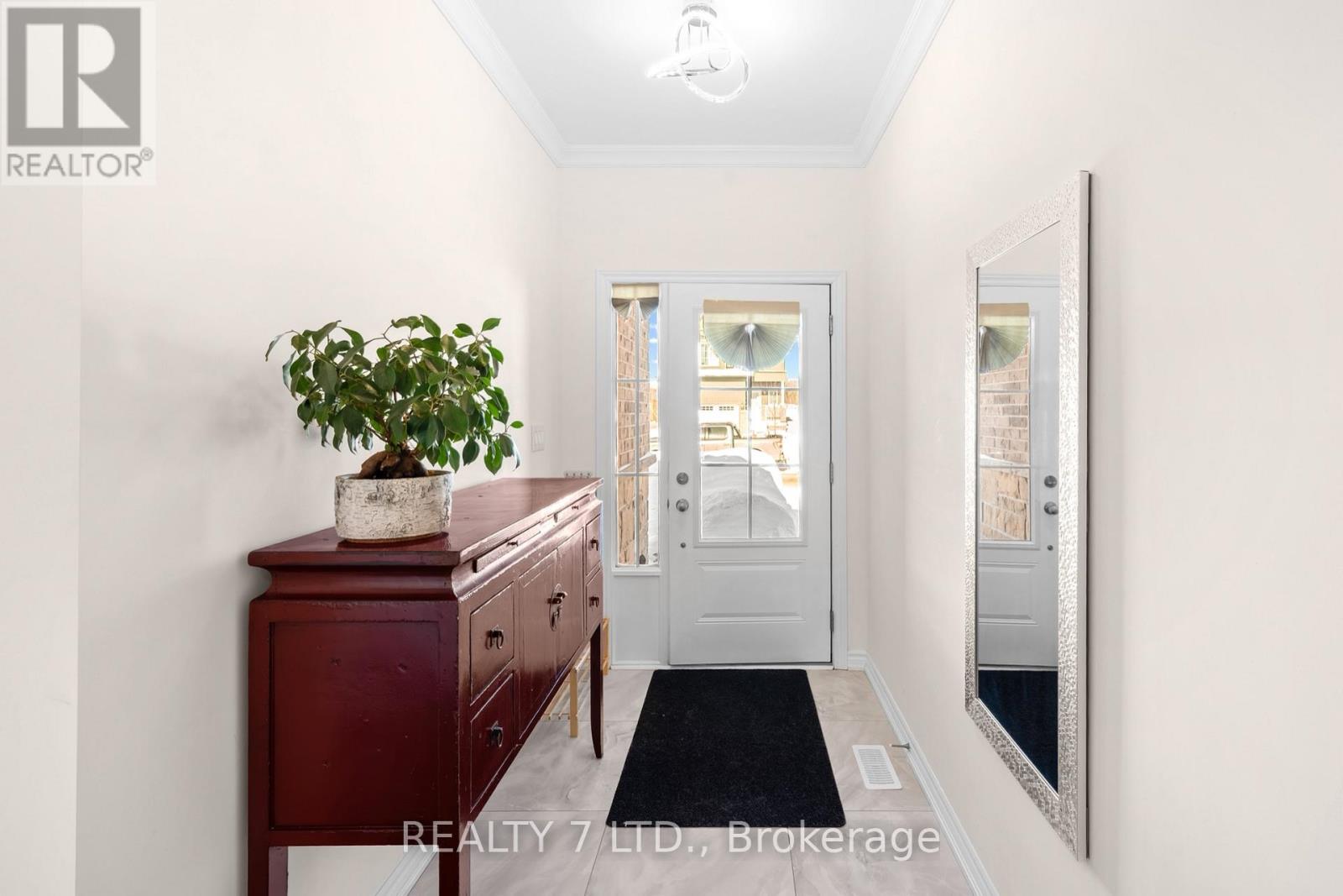 31 Hillcroft Way, Kawartha Lakes, Ontario  K0M 1A0 - Photo 6 - X12808666