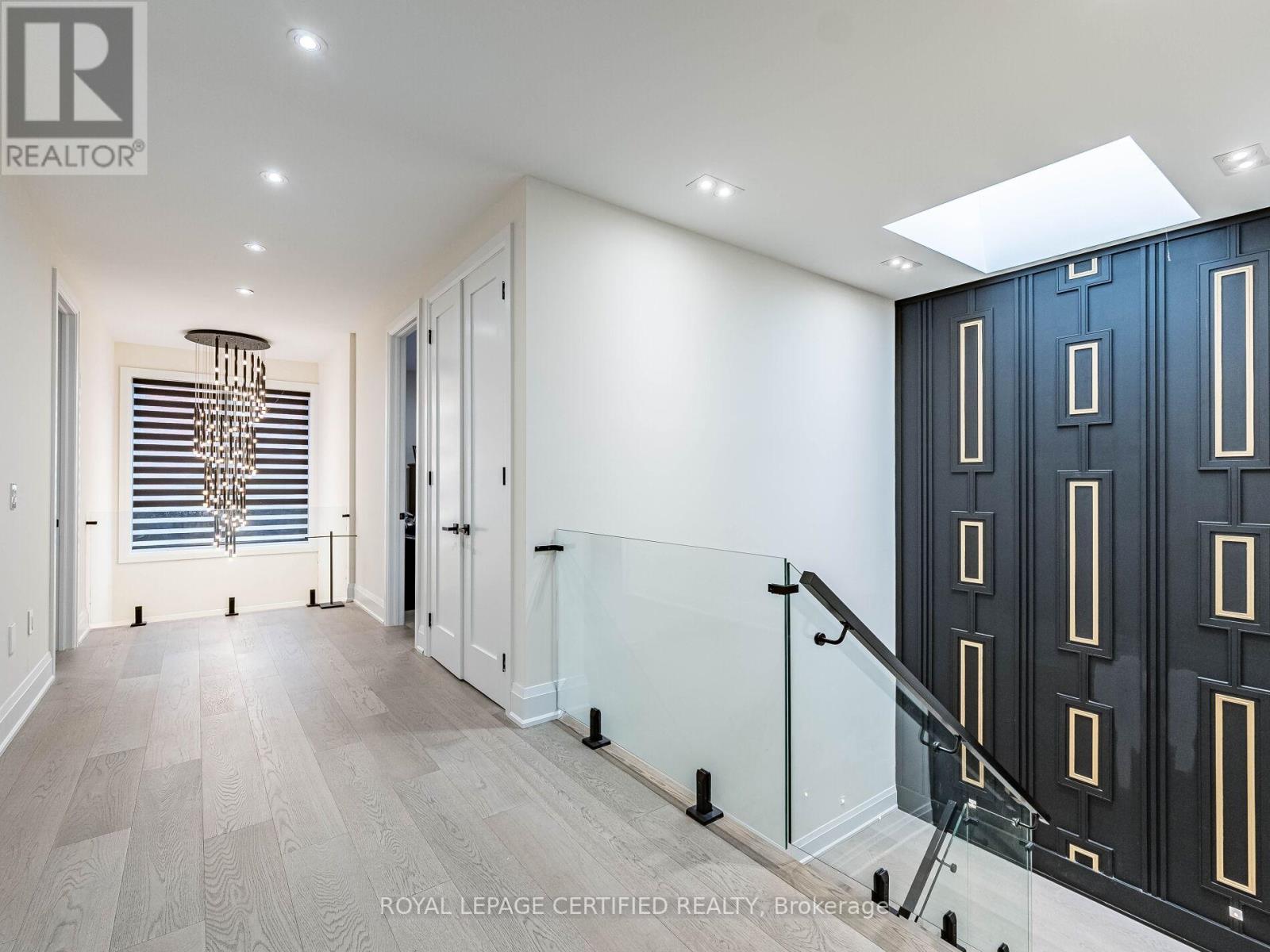 3081 Grenville Drive, Mississauga, Ontario  L5A 2P6 - Photo 16 - W12750794