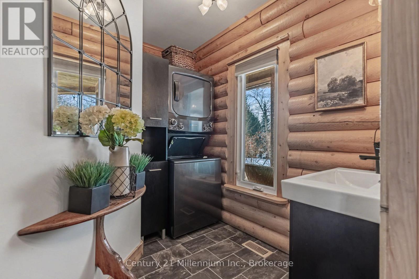 647 Mallory Beach Road, South Bruce Peninsula, Ontario  N0H 2T0 - Photo 34 - X12788058