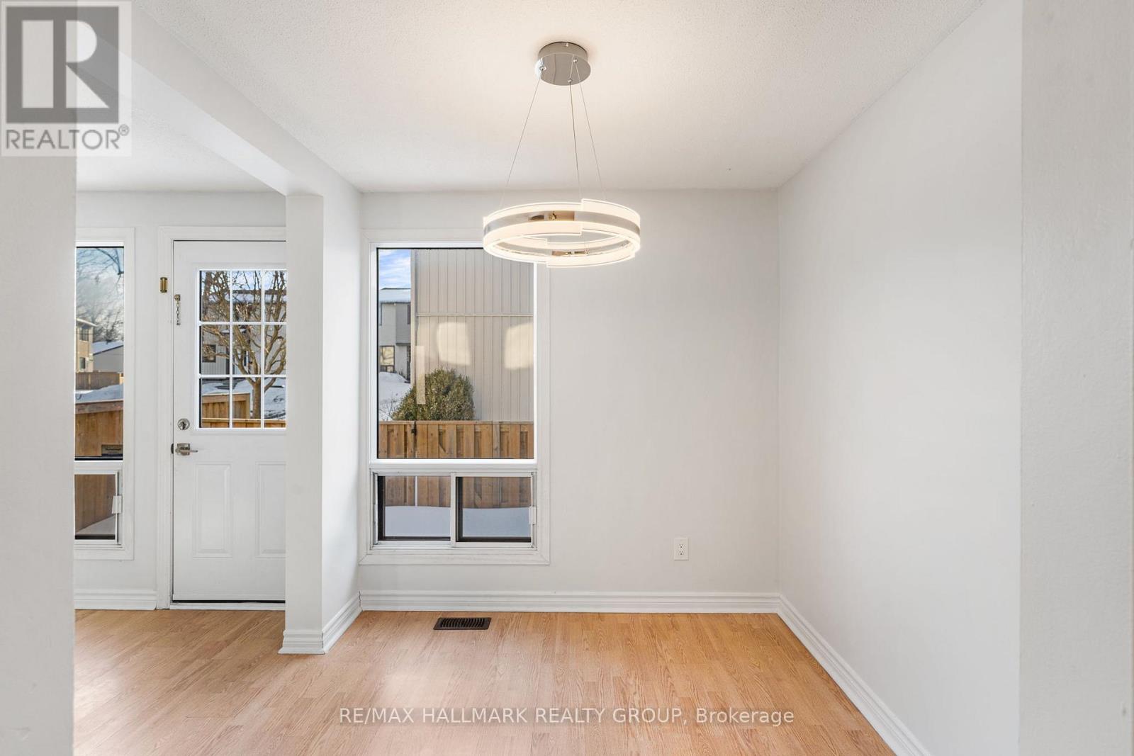 75 - 1348 Bethamy Lane, Ottawa, Ontario  K1J 8P4 - Photo 12 - X12808674