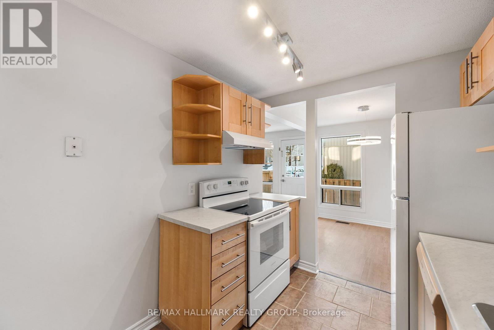 75 - 1348 Bethamy Lane, Ottawa, Ontario  K1J 8P4 - Photo 20 - X12808674