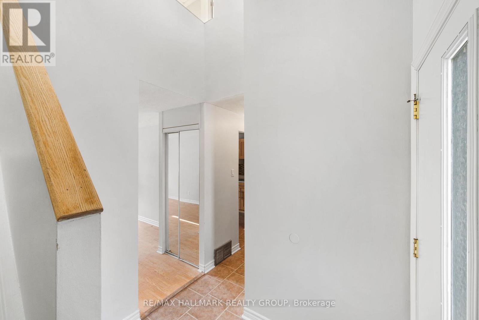 75 - 1348 Bethamy Lane, Ottawa, Ontario  K1J 8P4 - Photo 3 - X12808674