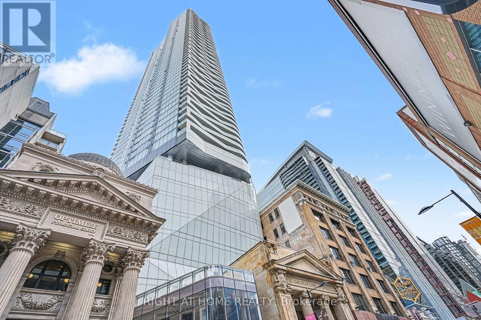 1307 - 197 YONGE STREET, Toronto, Ontario