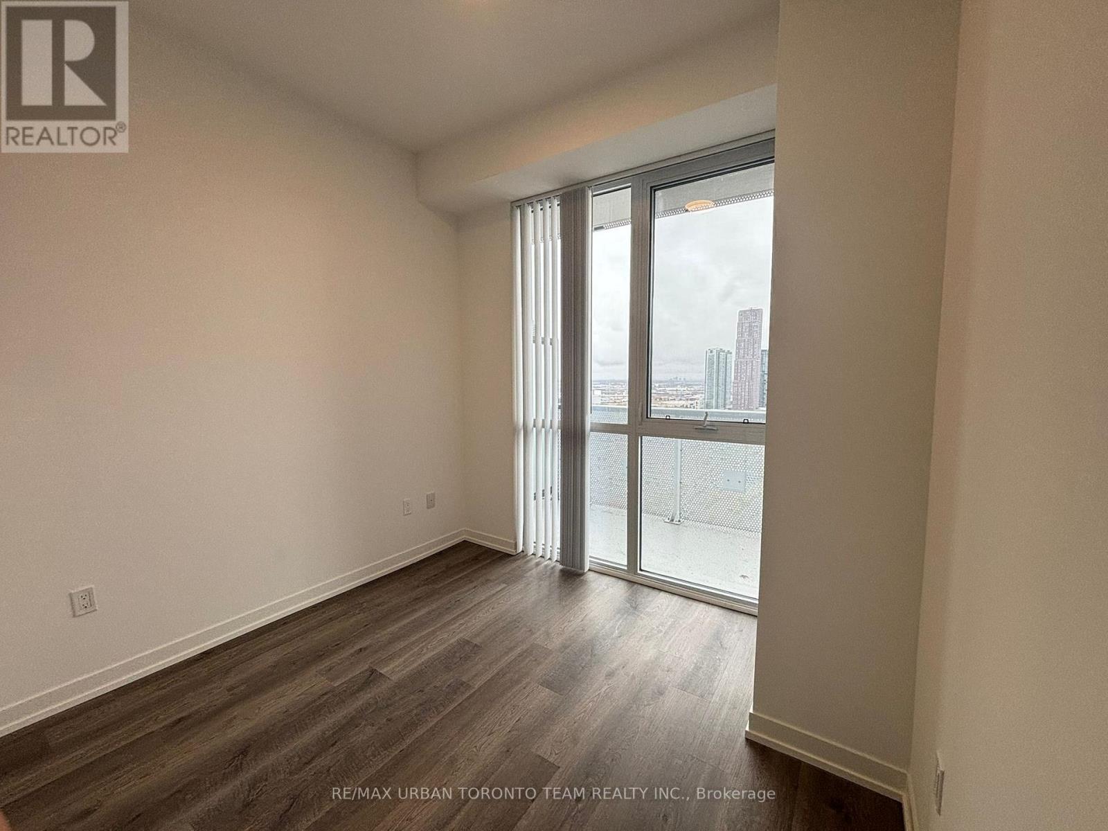 2708 - 8 Interchange Way, Vaughan, Ontario  L4K 5Z7 - Photo 9 - N12808682